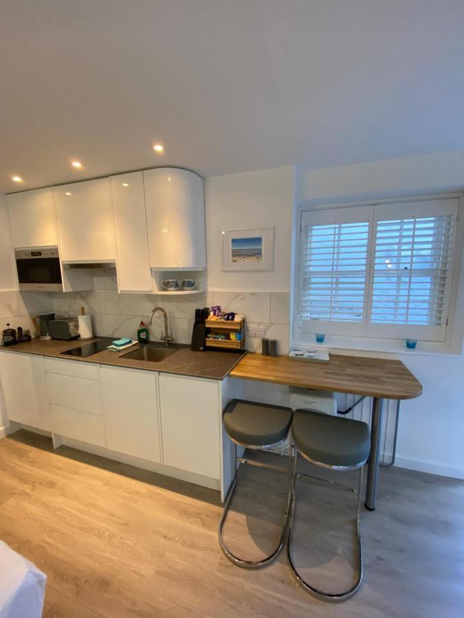 Sweet Caroline - Luxury Studio Stone'S Throw From Mousehole Harbour Exterior foto